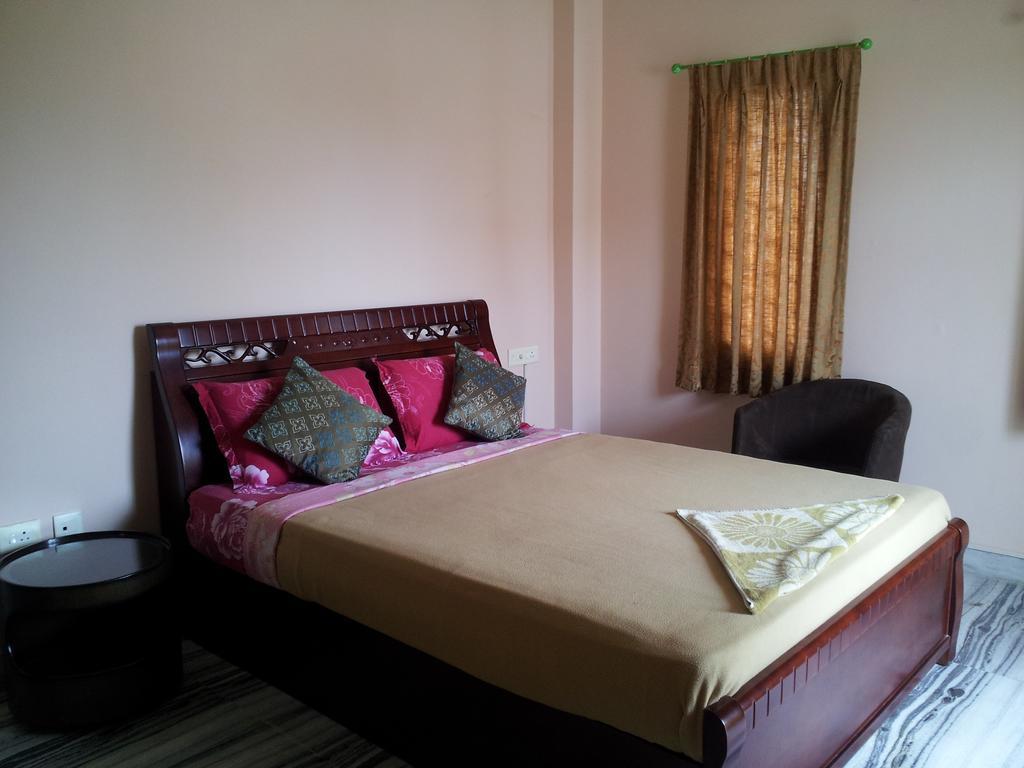 Roshini Serviced Apartments Chennai Phòng bức ảnh